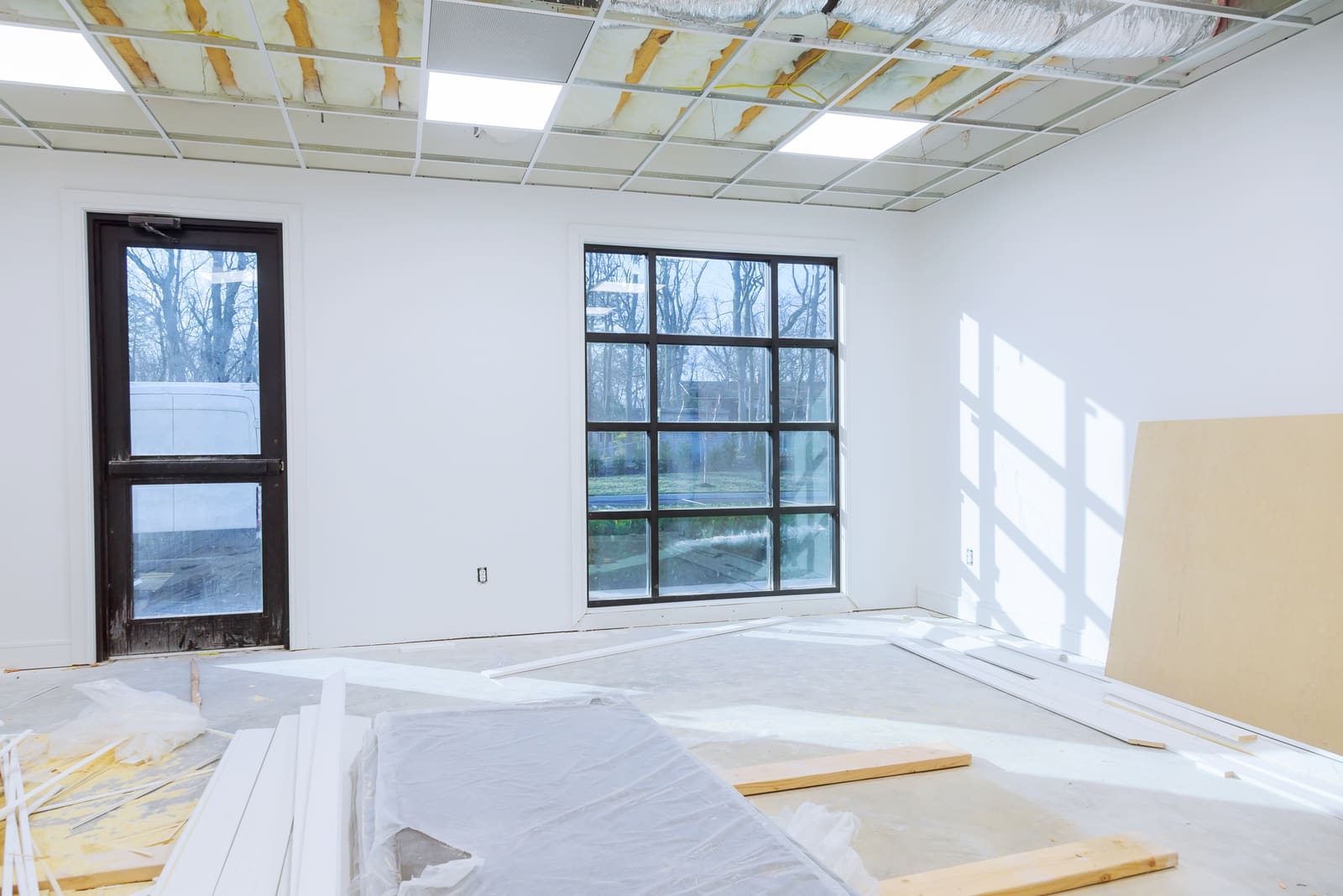Glossy ceiling interior painting